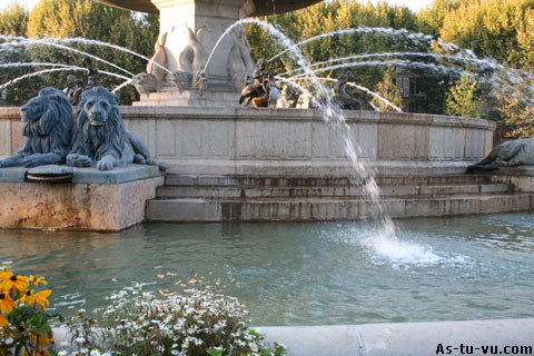 Aix en Provence - Grande fontaine de la Rotonde