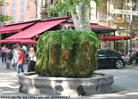 Fontaine moussue d'Aix en Provence